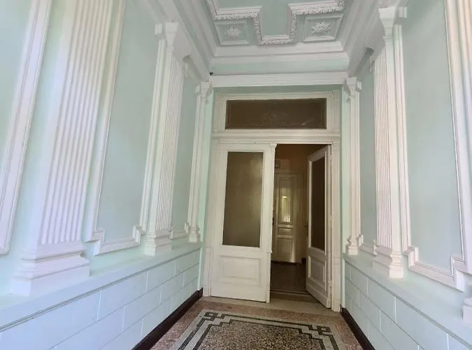 아파트 Yacht Club